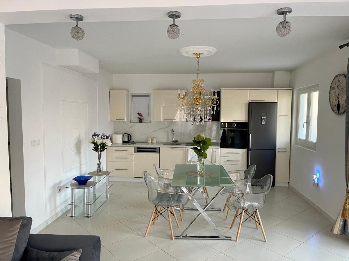 Apartmani Cirovic Luxury Χέρτσεγκ Νόβι Εξωτερικό φωτογραφία